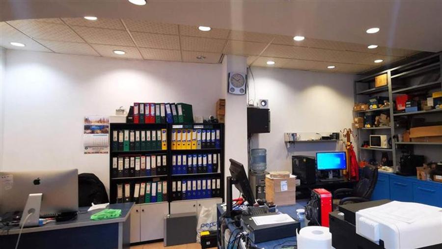 Spațiu comercial, de 92 mp, în Central