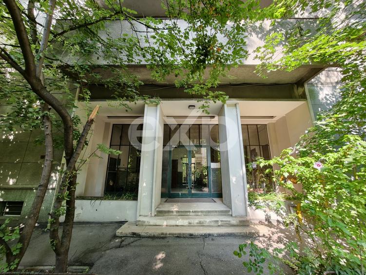 Apartament cu 2 camere decomandat, mobilat în Ultracentral