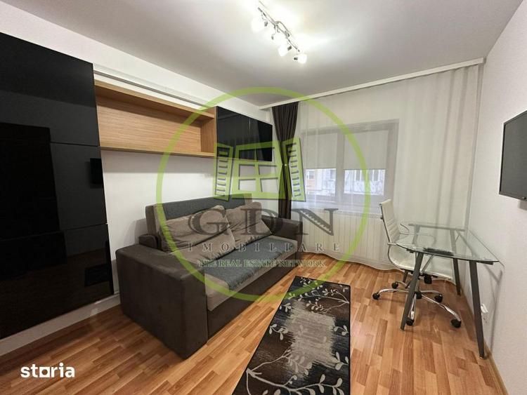 Apartament cu 3 camere decomandat, mobilat în Craiovița Nouă