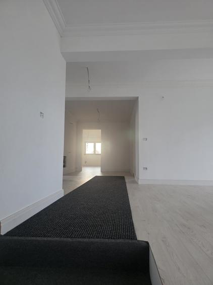 Casă cu 3 camere în Dornești