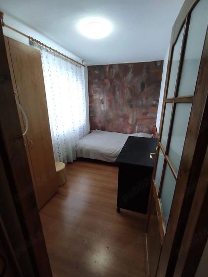 Apartament cu 3 camere semidecomandat în Circumvalațiunii