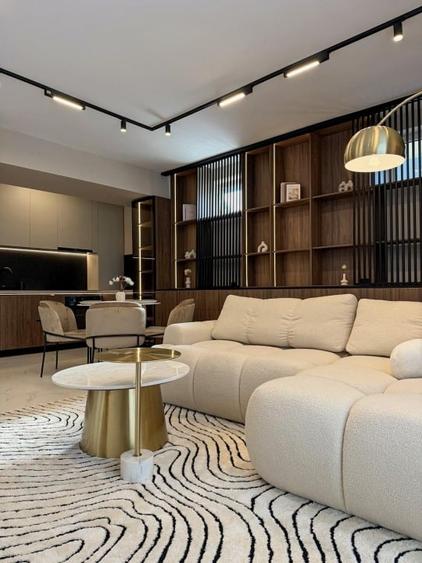 Apartament cu 2 camere decomandat, mobilat în Central