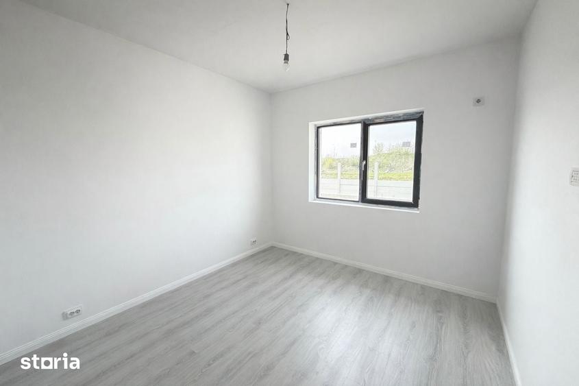 Casă cu 4 camere cu Teren 340 Mp în Clinceni