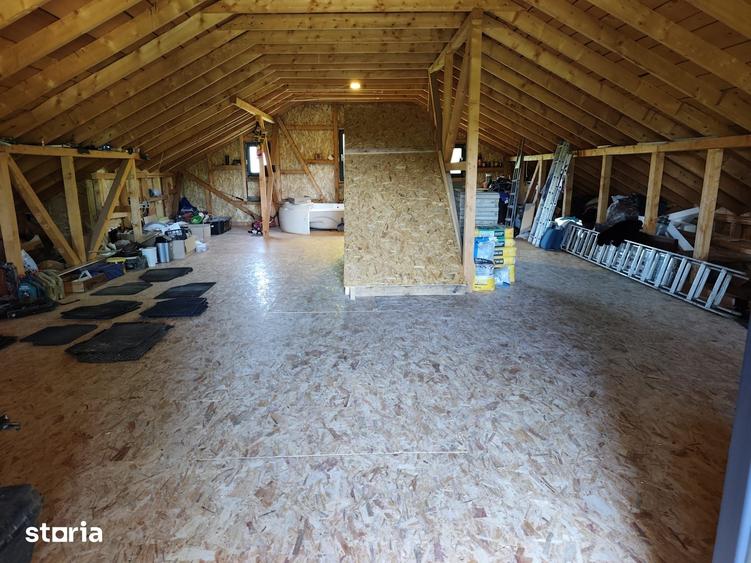 Casă cu 4 camere cu Teren 755 Mp în Calvini
