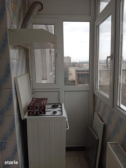 Apartament cu 3 camere decomandat în Sud