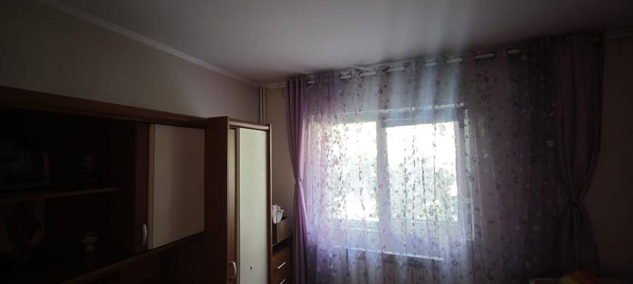 Apartament cu 3 camere decomandat, mobilat în Băneasa
