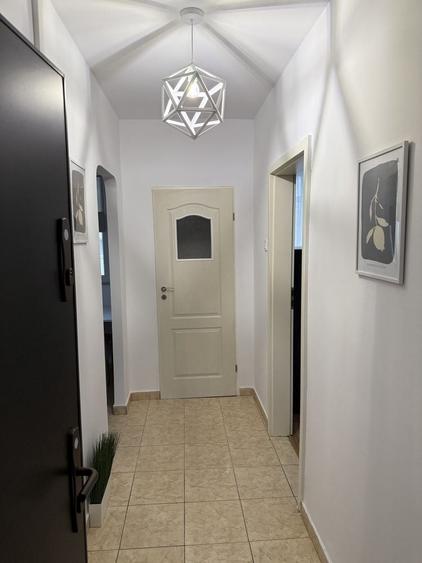 Apartament cu 2 camere în 1 Mai