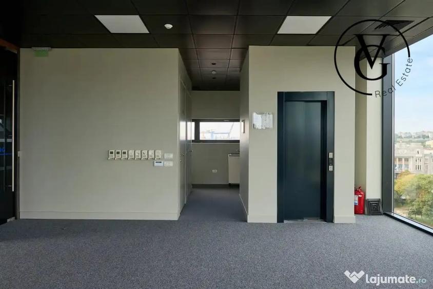 Spațiu comercial, de 963 mp, în Central