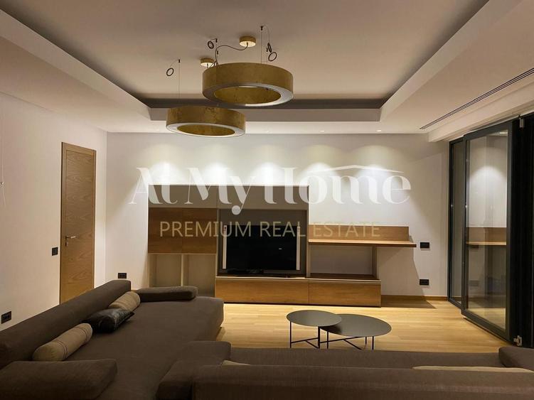 Apartament cu 4 camere decomandat, mobilat în Primăverii