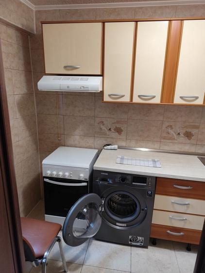 Garsonieră decomandată în Brâncoveanu