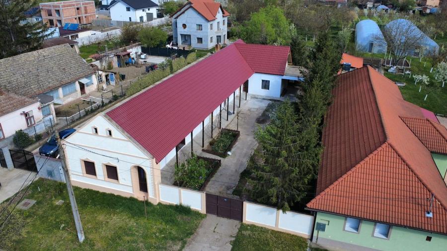 Casă individuală cu 3 camere cu Canalizare în Sânandrei