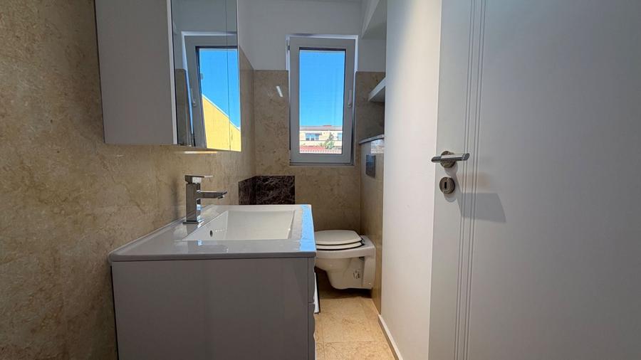 Apartament cu 3 camere decomandat, mobilat în Pipera