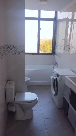 Apartament cu 2 camere decomandat în Valea Adâncă