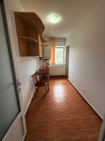 Garsonieră decomandată în Trivale