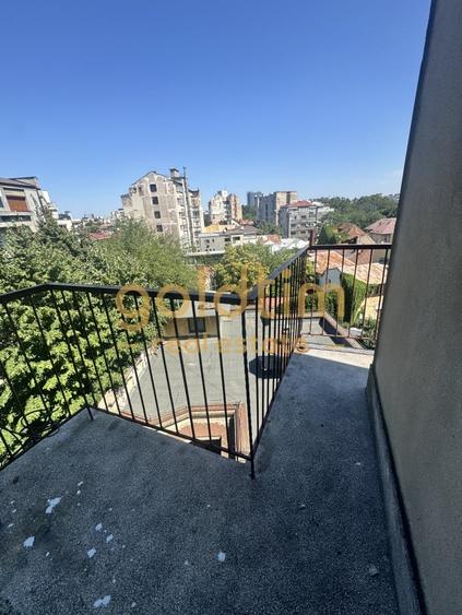 Apartament cu 3 camere semidecomandat în Kogălniceanu