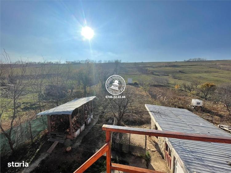 Casă cu 4 camere în Vânători