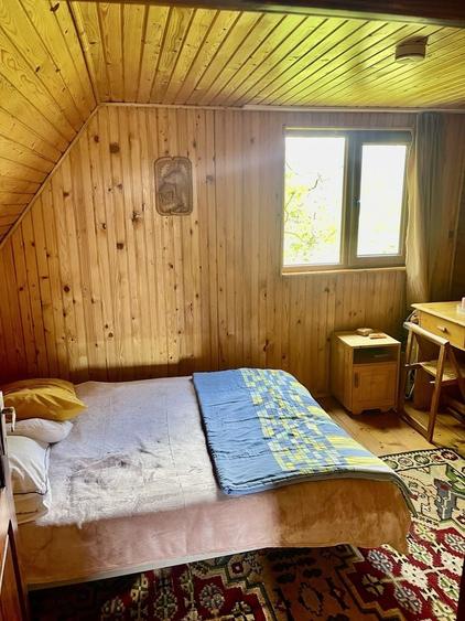 Casă cu 4 camere în Izvoarele
