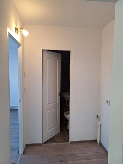 Apartament cu 2 camere decomandat în Micro 16
