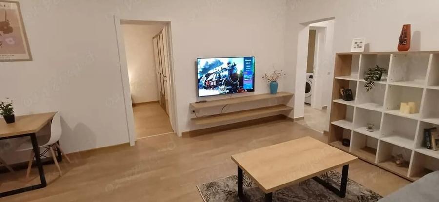 Apartament cu 2 camere semidecomandat în Sânpetru