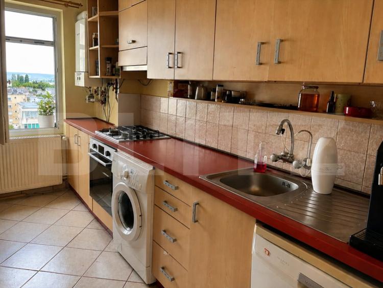 Apartament cu 3 camere decomandat în Unirii