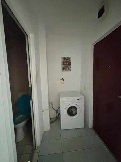 Garsonieră semidecomandată, mobilată în Mărăști