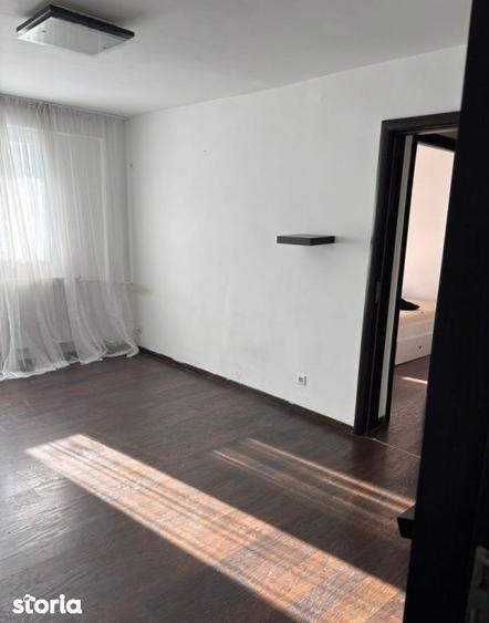 Apartament cu 2 camere, mobilat în Tei