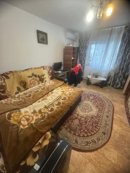 Apartament cu 3 camere decomandat în Inel I