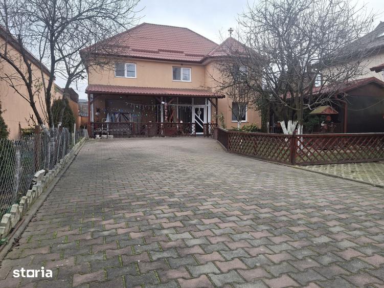Casă cu 6 camere cu Teren 500 Mp în Sângeorgiu de Mureș