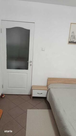 Garsonieră semidecomandată în Plopilor