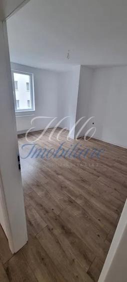 Apartament cu 2 camere semidecomandat în Florești
