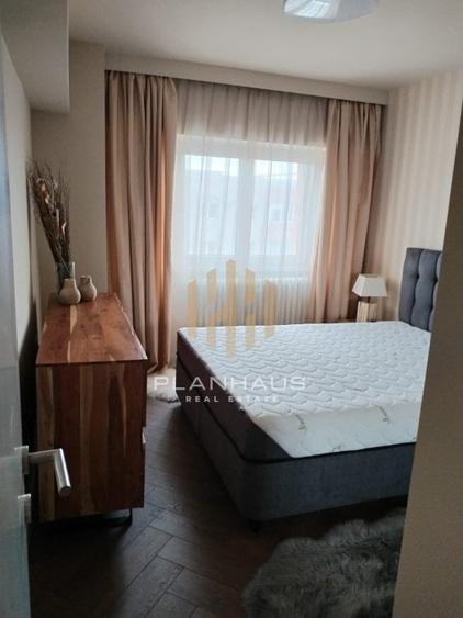 Apartament cu 2 camere decomandat, mobilat în Traian