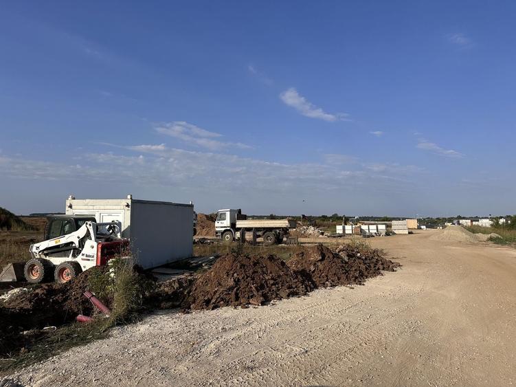 Teren Construcții intravilan de 3000 mp, în Tâncăbești