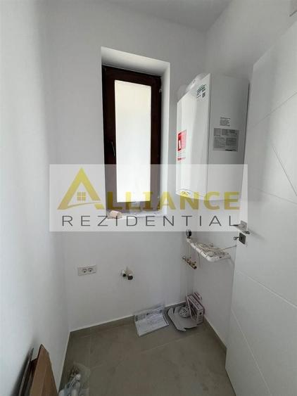 Casă individuală cu 5 camere cu Canalizare în Berceni