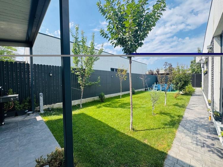 Casă individuală cu 3 camere cu Canalizare în Tunari