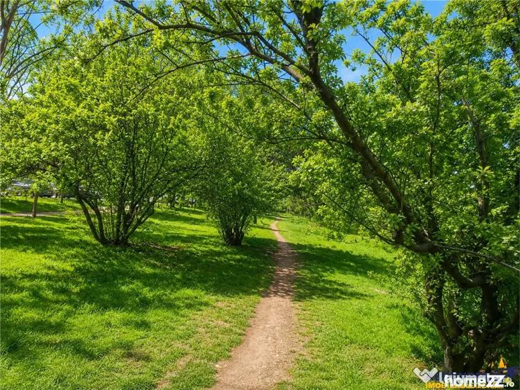 Spațiu comercial, de 200 mp, în Florilor