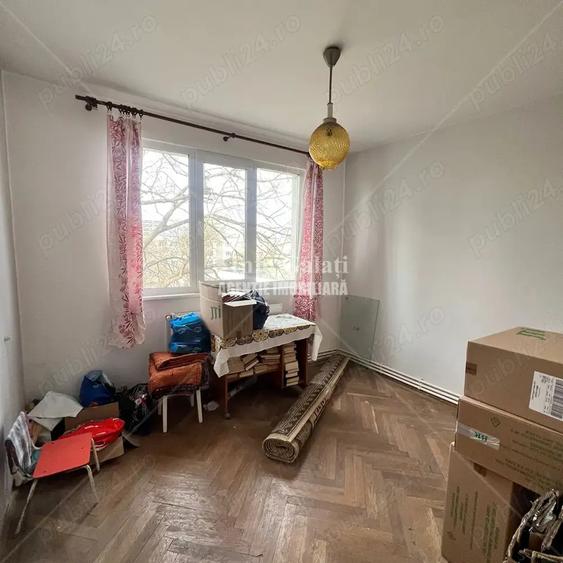 Apartament cu 3 camere decomandat în Țiglina 2