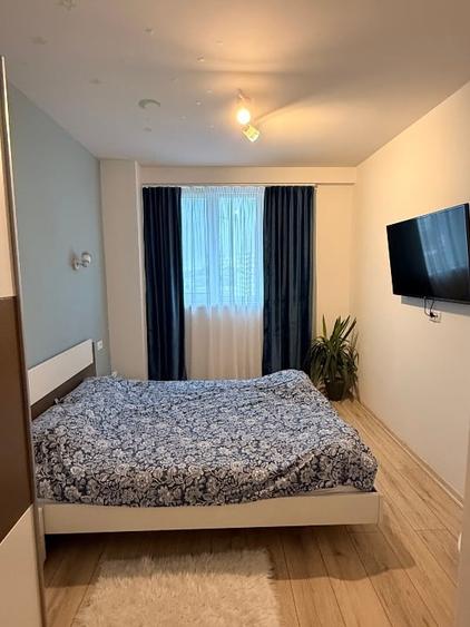 Apartament cu 3 camere, mobilat în Soarelui