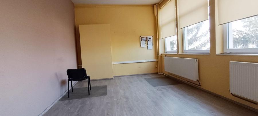 Birou, de 80 mp, în Uzina 2