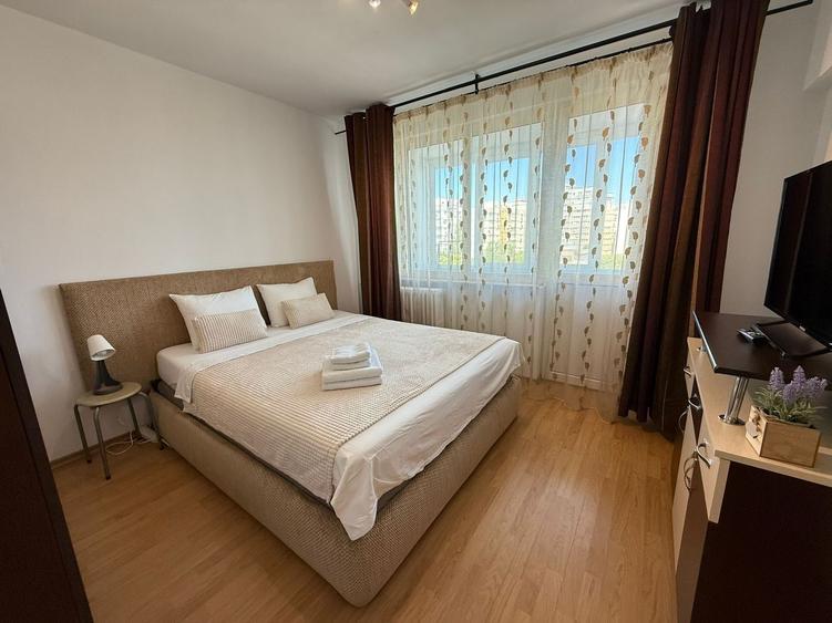 Apartament cu 3 camere semidecomandat, mobilat în Iancului