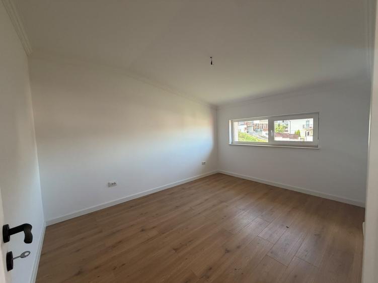 Apartament cu 2 camere semidecomandat în Florești