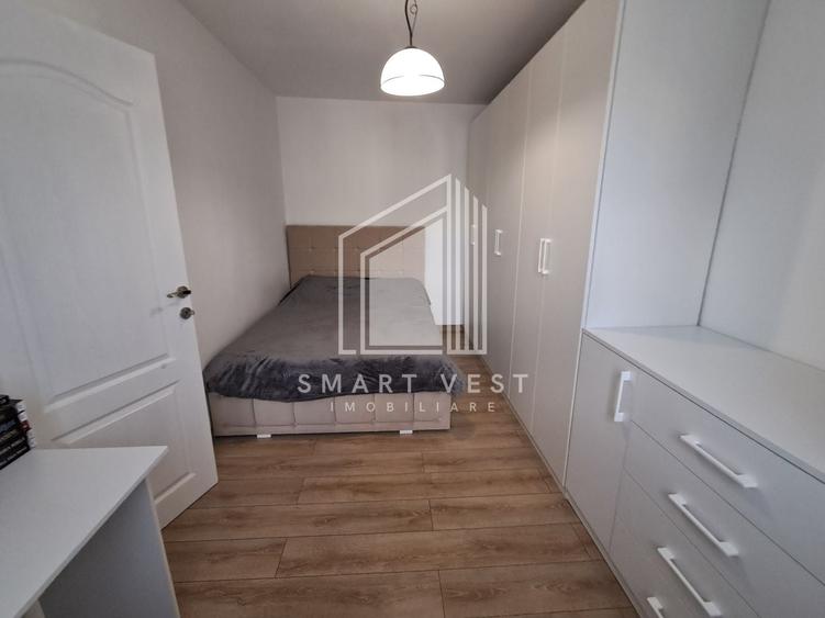 Apartament cu 3 camere semidecomandat, mobilat în Micro 15