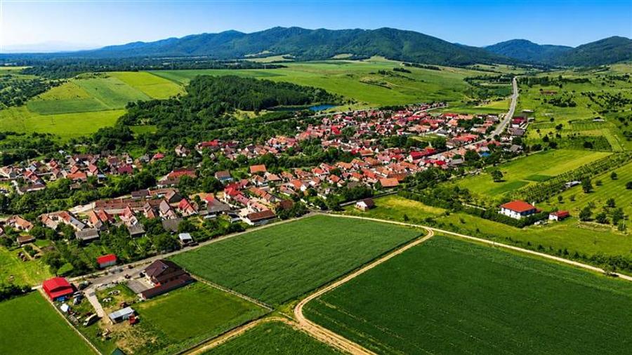 Teren Construcții intravilan de 1100 mp, în Măieruș