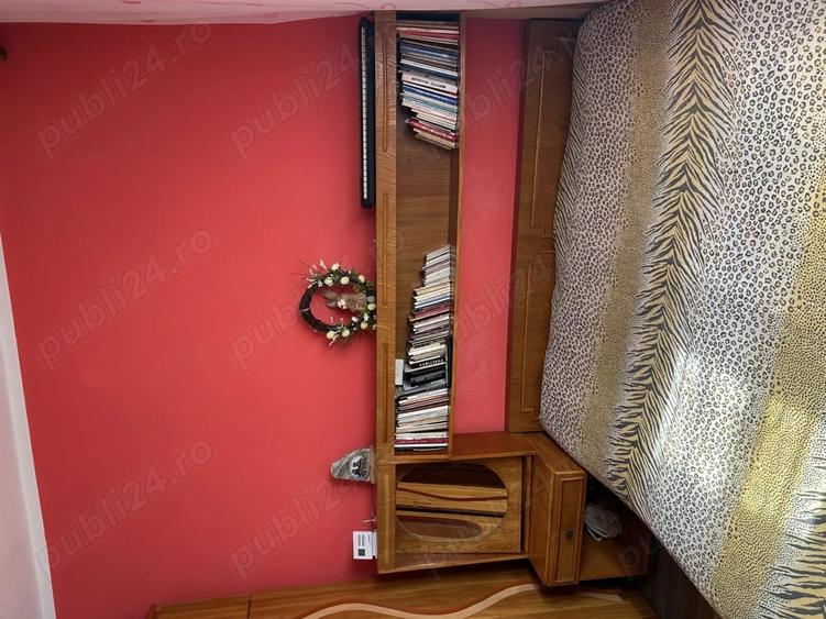 Apartament cu 4 camere decomandat în Central