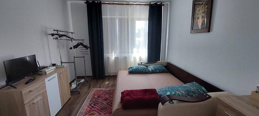Garsonieră decomandată în Central