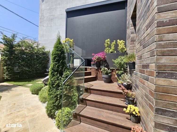 Casă cu 5 camere cu Teren 157 Mp în Central