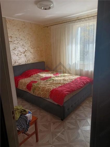 Apartament 2 camere decomandat in Podu Ros, 40 mp, Etaj 1 - 9