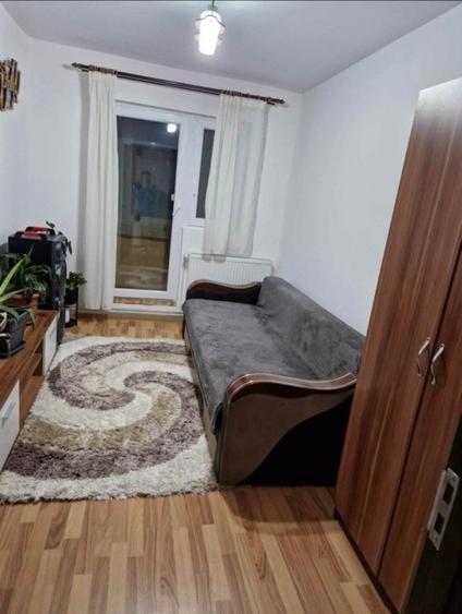 Vând apartament  - 4