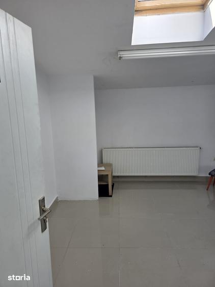 Spațiu comercial, de 32 mp, în Dâmbul Rotund