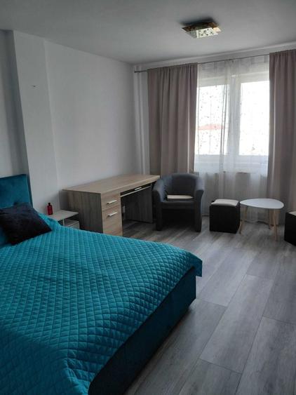 Garsonieră decomandată în Central