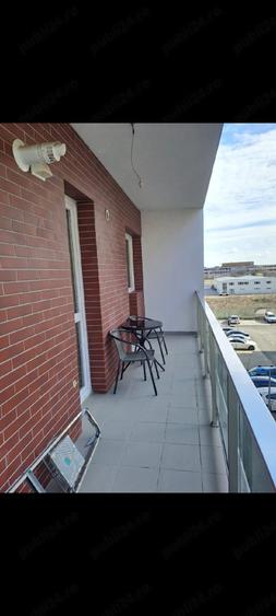 Apartament cu 2 camere decomandat, mobilat în Berceni